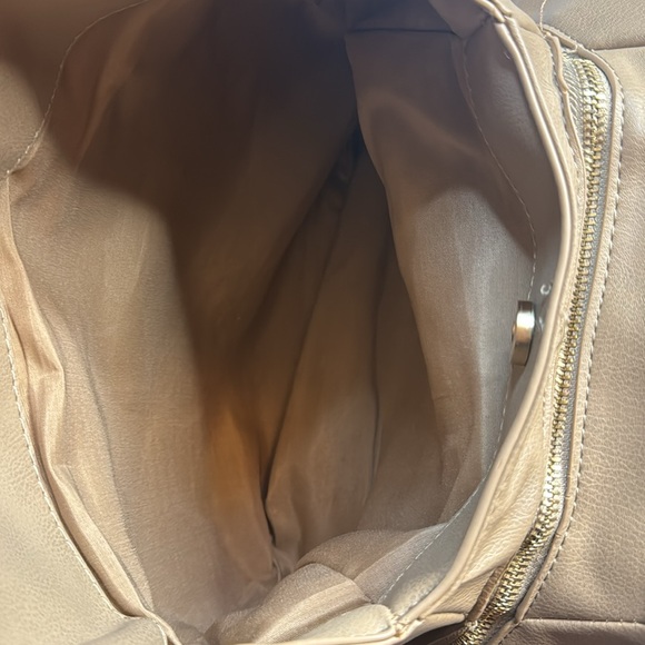 Bebe Los Angeles Gold Chain Satchel Should Bag - Picture 11 of 16